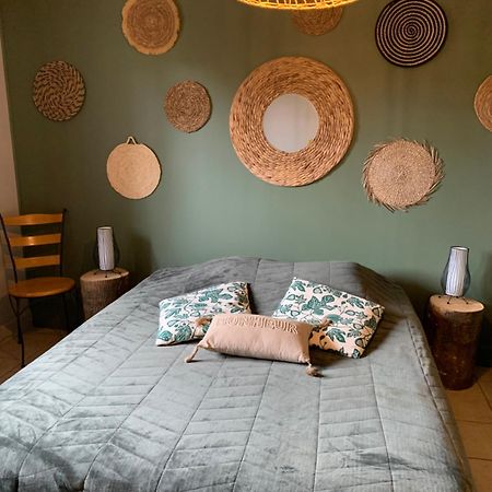 A La Mare Du Vieux Chene Bed & Breakfast Bellegarde-Poussieu Екстериор снимка