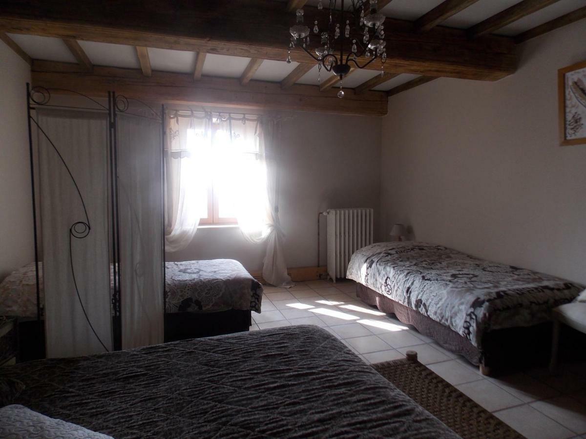 A La Mare Du Vieux Chene Bed & Breakfast Bellegarde-Poussieu Екстериор снимка